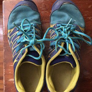 Trail running shoe